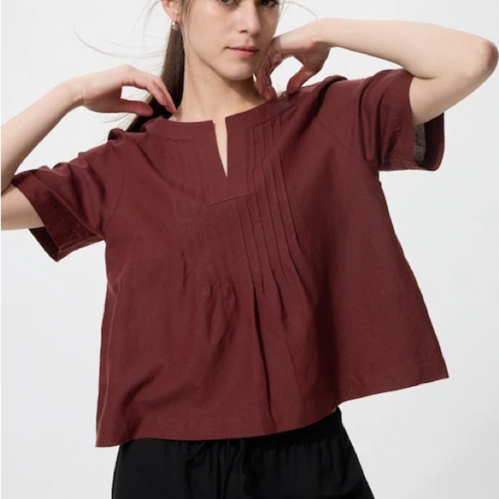 Uniqlo Women’s Short Sleeve Pleated Split Neck Top - deep red